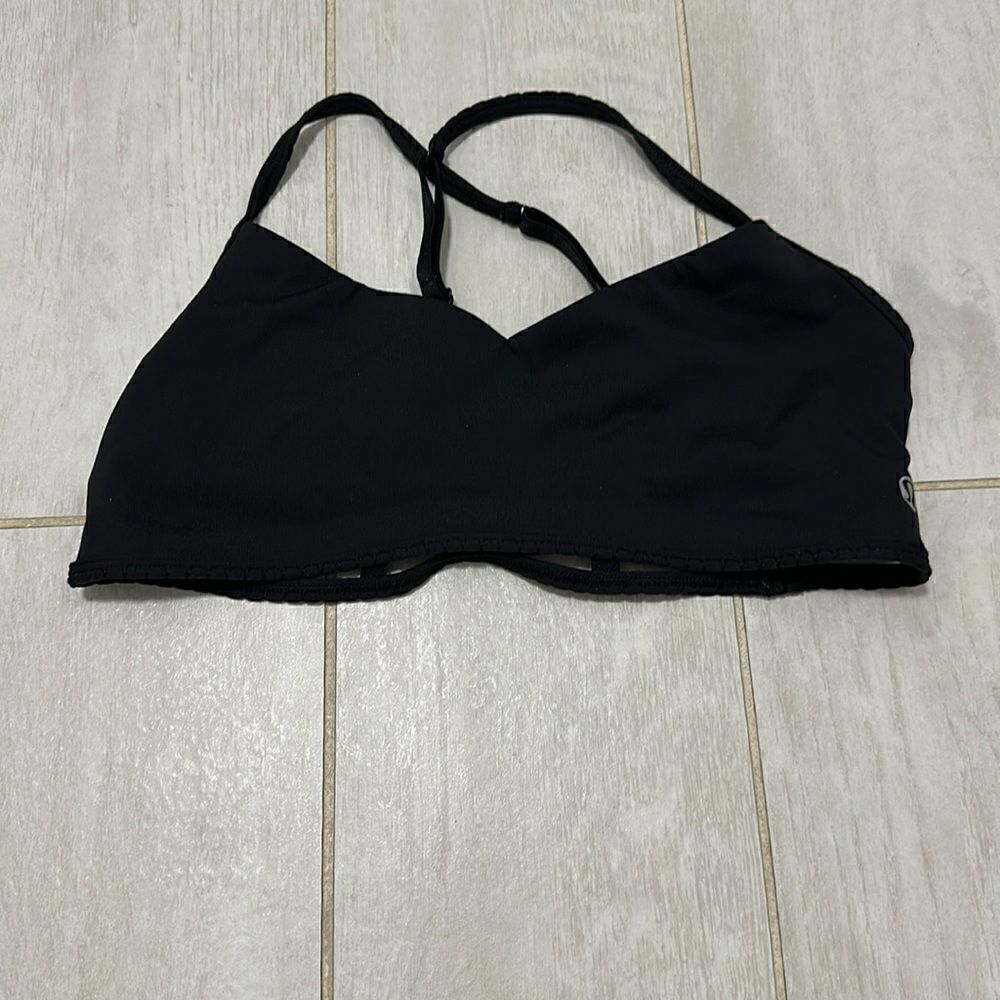 Lululemon size 6 worn once black cage bra